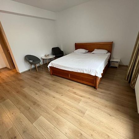 Natatiei Appartement Boekarest Buitenkant foto