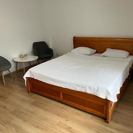 Natatiei Appartement Boekarest Buitenkant foto