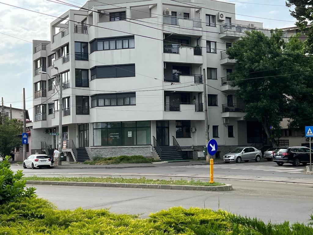 Natatiei Appartement Boekarest Buitenkant foto